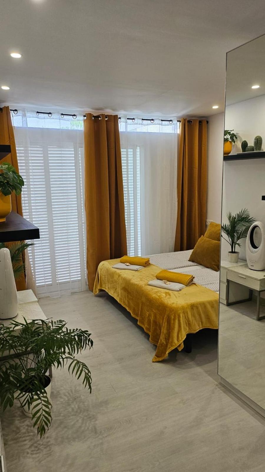 Papagayo Beach Apartments Arona  Exterior photo